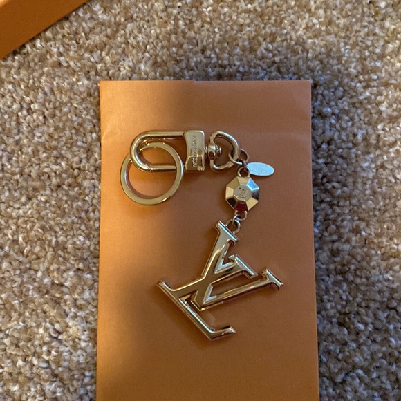 Louis Vuitton key chain, charm - Picture 4 of 5